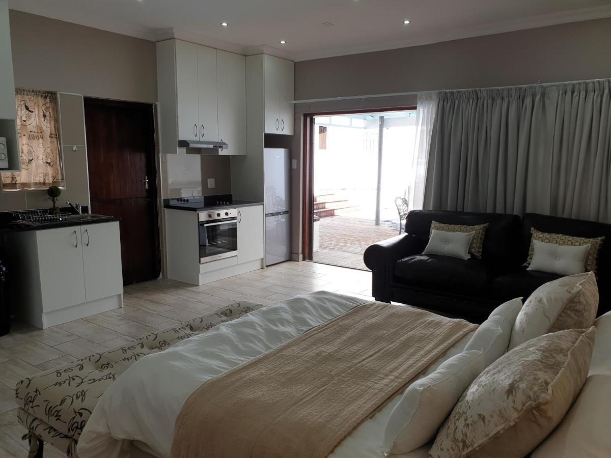 Pongola Road Self Catering Accommodation Uitenhage Extérieur photo