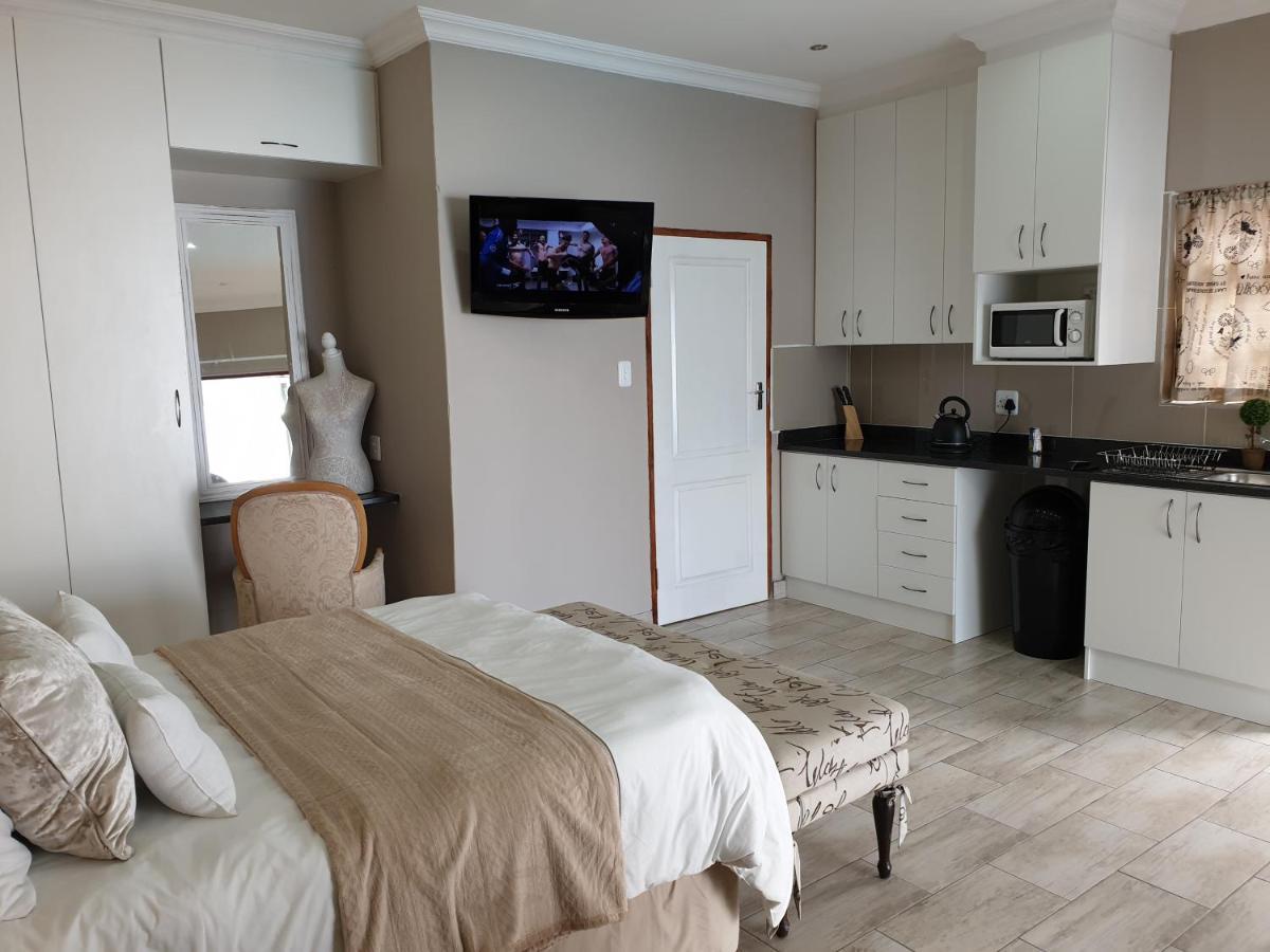 Pongola Road Self Catering Accommodation Uitenhage Extérieur photo