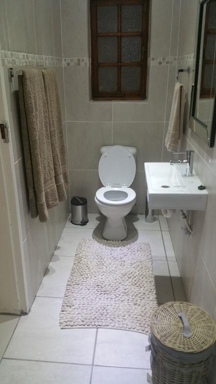 Pongola Road Self Catering Accommodation Uitenhage Extérieur photo