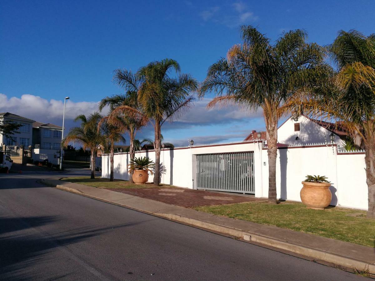 Pongola Road Self Catering Accommodation Uitenhage Extérieur photo
