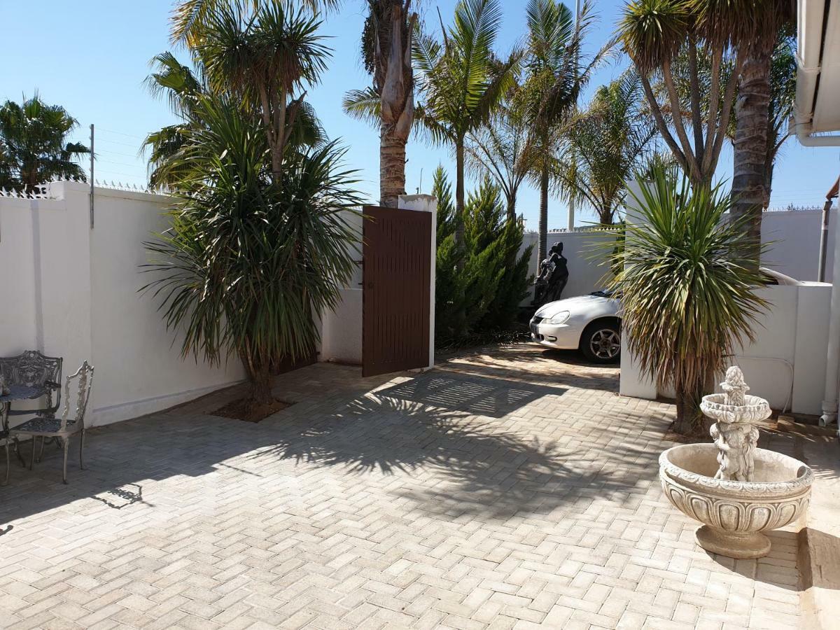 Pongola Road Self Catering Accommodation Uitenhage Extérieur photo