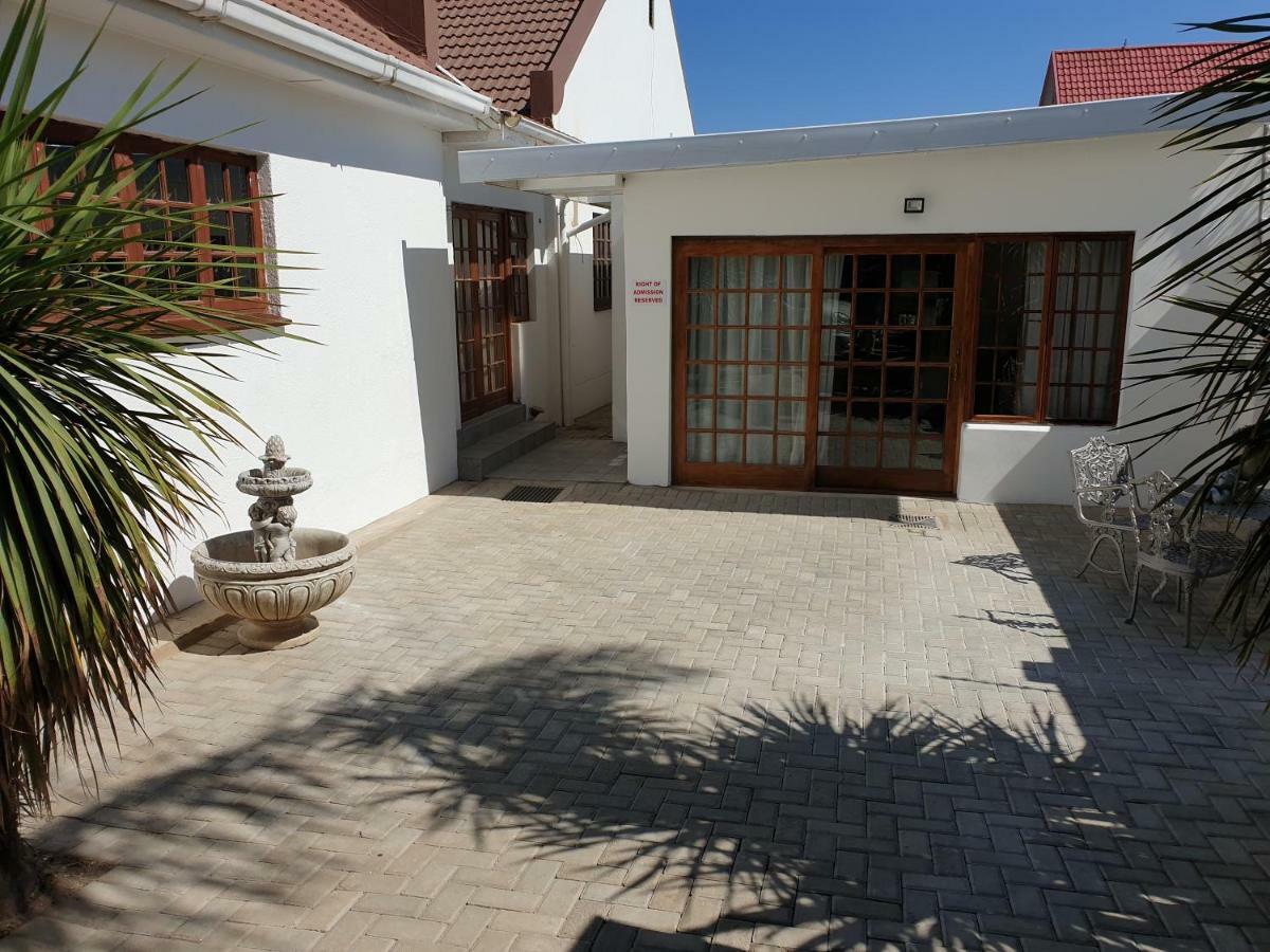 Pongola Road Self Catering Accommodation Uitenhage Extérieur photo
